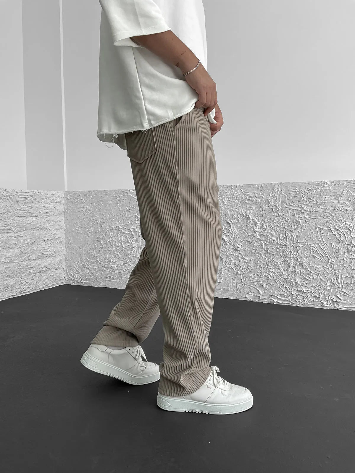 Van Vliet™ | Relaxte geribbelde broek
