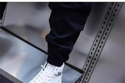Van Vliet™ | Sportbroek met details