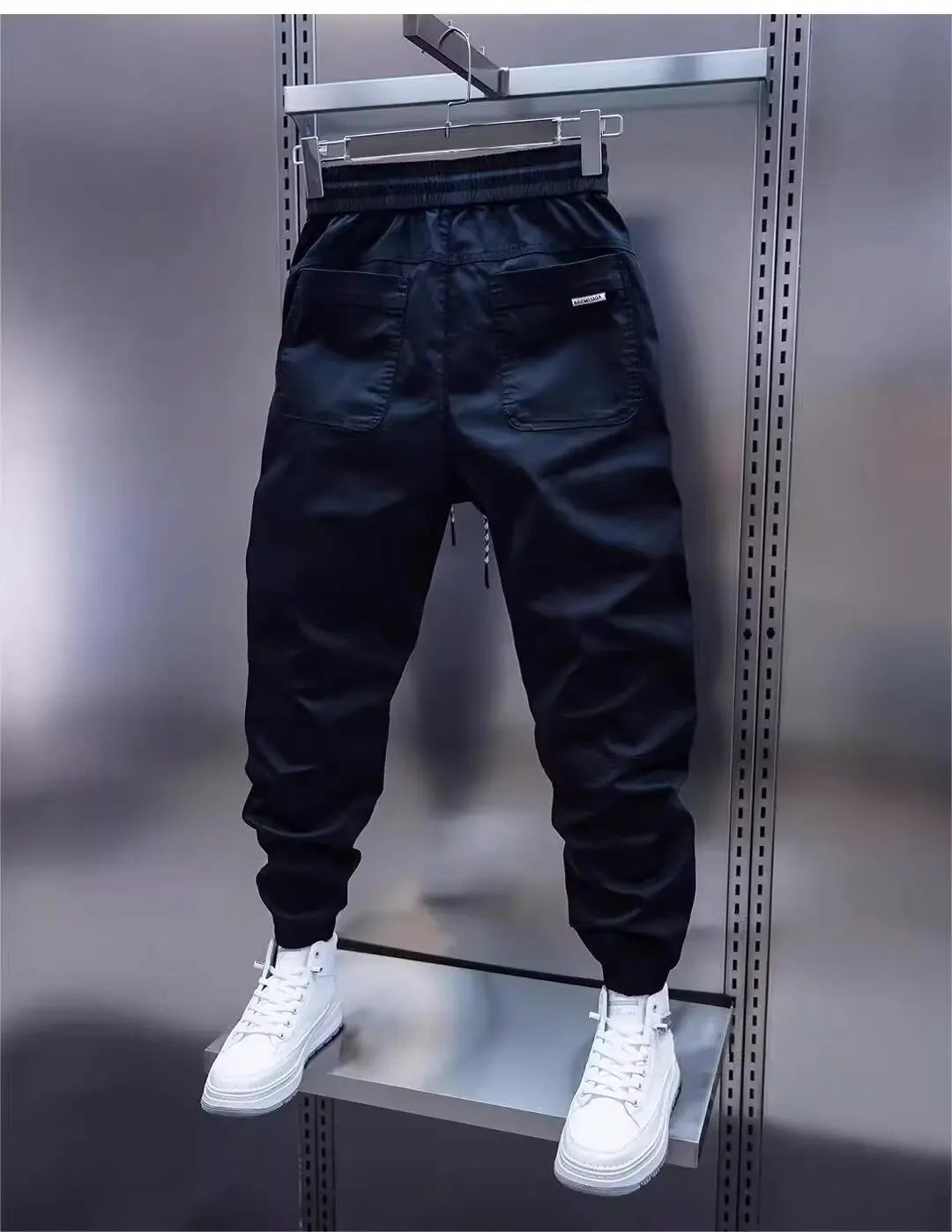 Van Vliet™ | Sportbroek met details